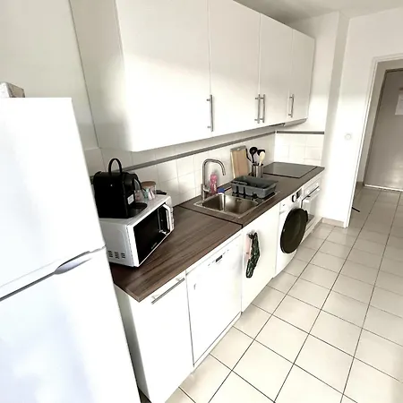 - Close To Tramway * Montpellier
